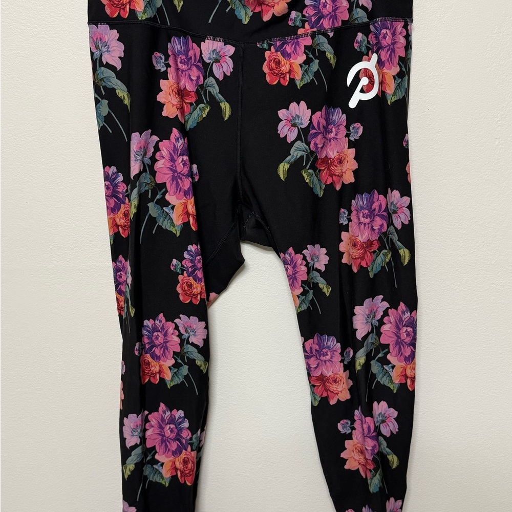 Peloton floral 7/8 length workout pants